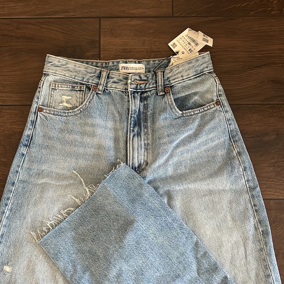woman’s Zara Wide leg jeans - Picture 2 of 5